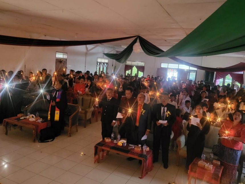 PERAYAAN NATAL OIKUMENE KECAMATAN BORBOR BERLANGSUNG PENUH SUKACITA